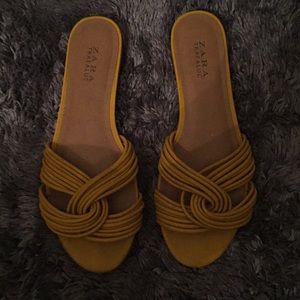Zara sandals size 10