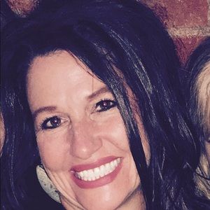 Meet your Posher, Shelli