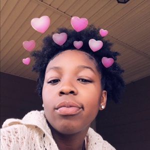 Meet your Posher, Jania