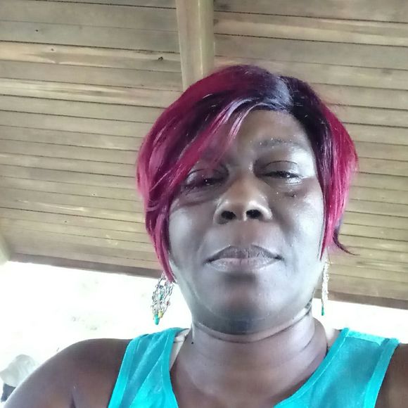 Meet your Posher, Alfreda - Picture 1 of 1