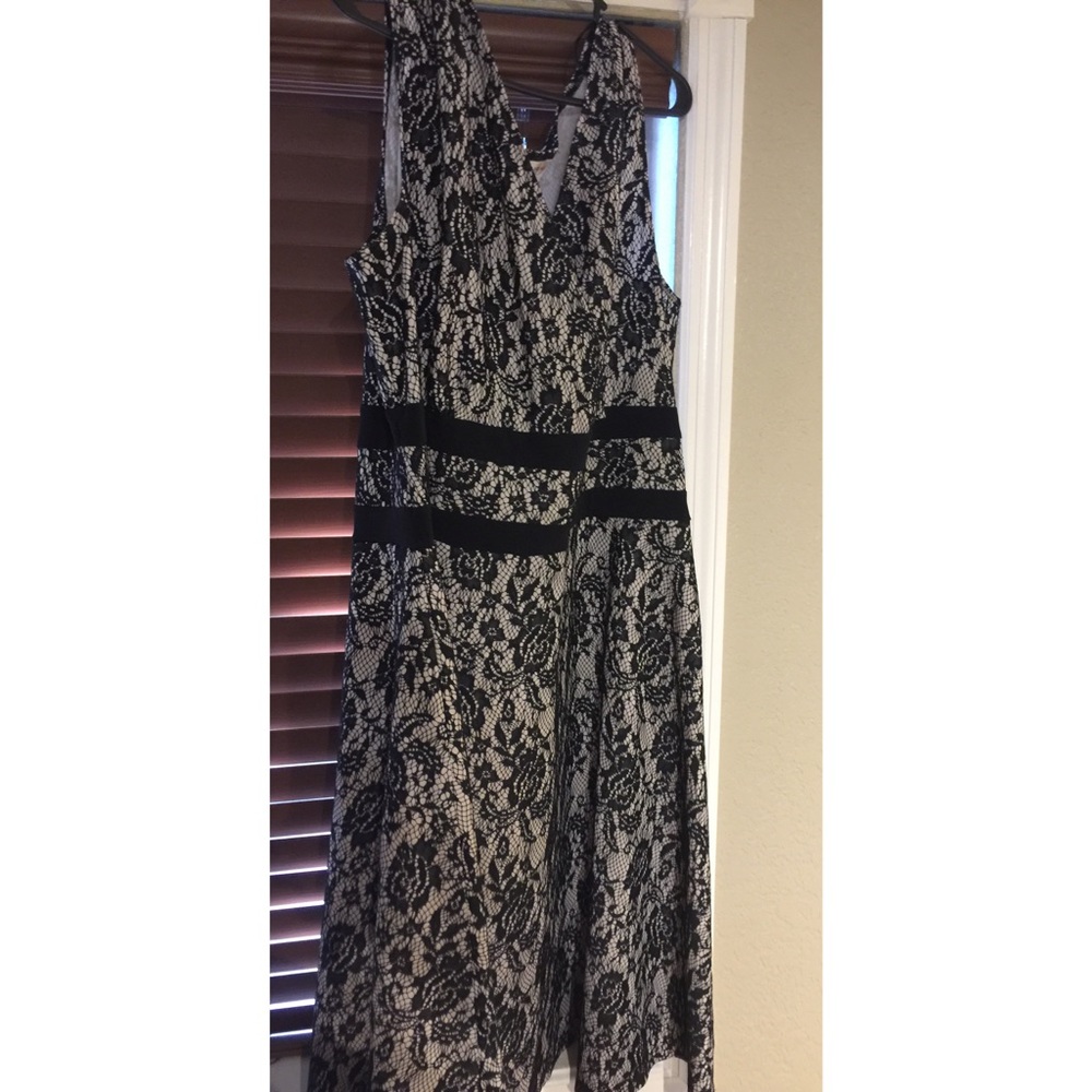 Cocktail dress V-Neck