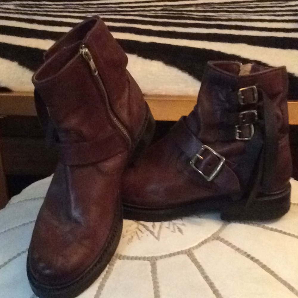 Frye Short Boot!