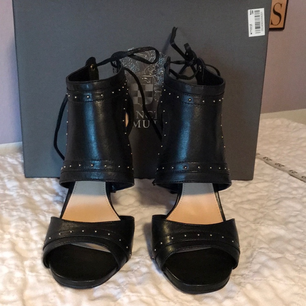 NWT VINCE CAMUTO HEELS