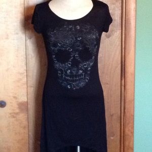 High-low hem short sleeve skull dress
