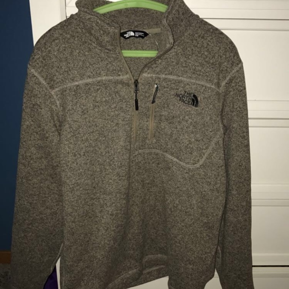 Men's north face pullover