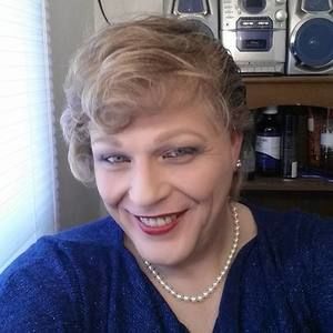 Meet your Posher, Joann