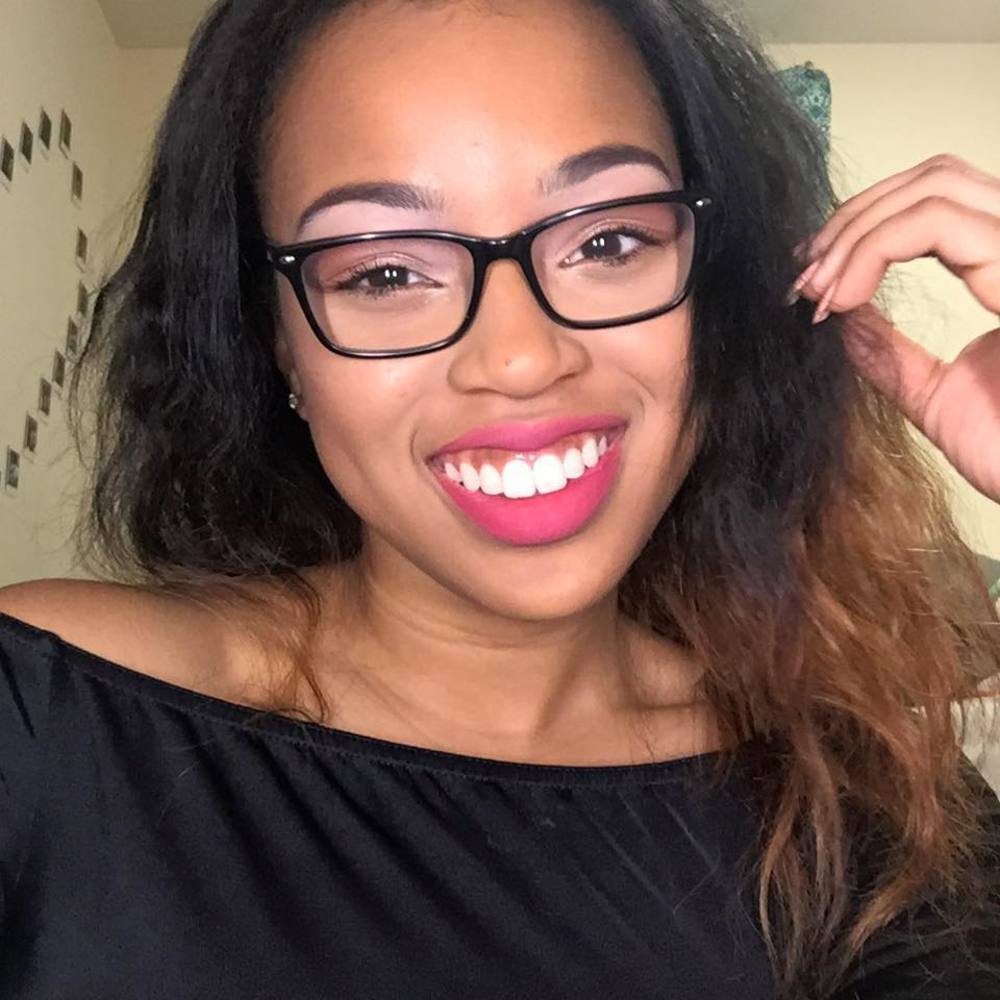Meet your Posher, Jasmine