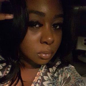 Meet your Posher, Ebony