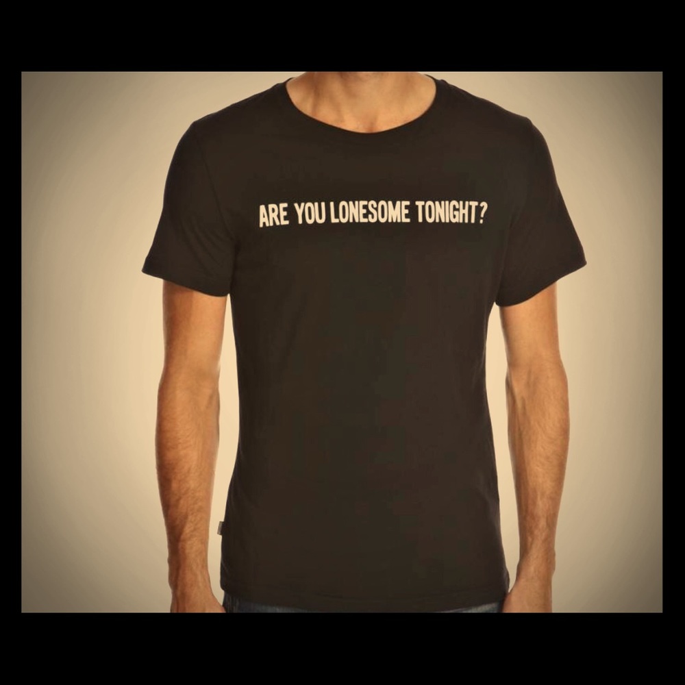Black t-shirt