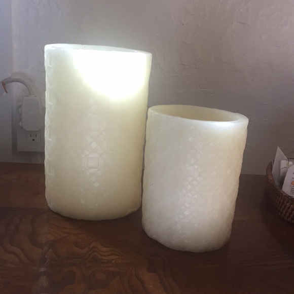 Waxed candles w holder - Picture 2 of 8