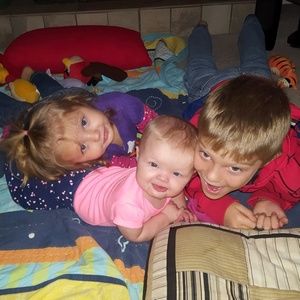 Meet your Posher, Adrienne