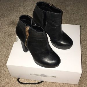 ALDO Ankle Booties with side zipper