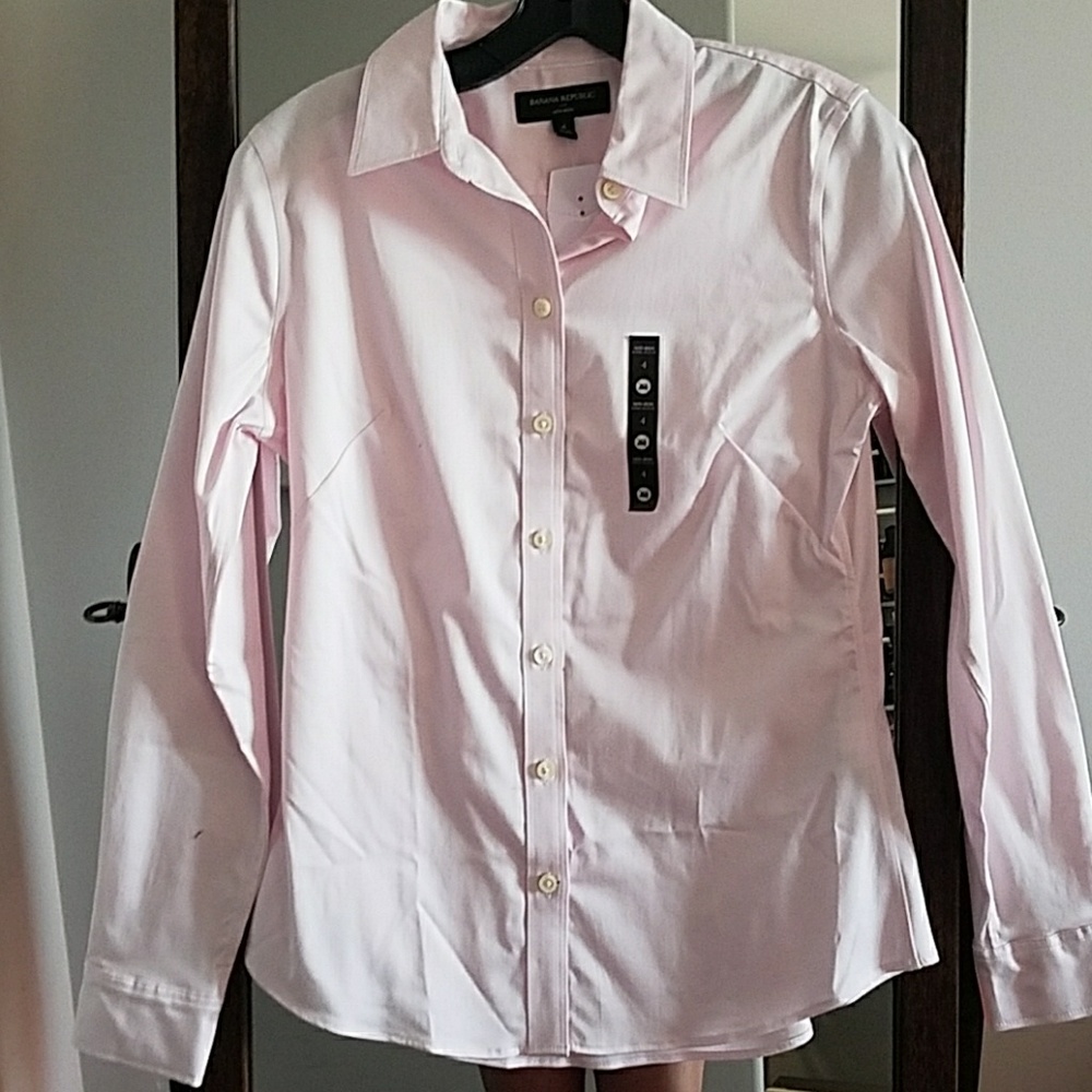 NWT Banana Republic Button Up Blouse
