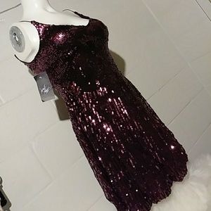 PRICE DROP⬇️🎁🆕LORD&TAYLOR burgundy sequin dress