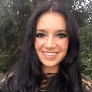 Meet your Posher, Cara