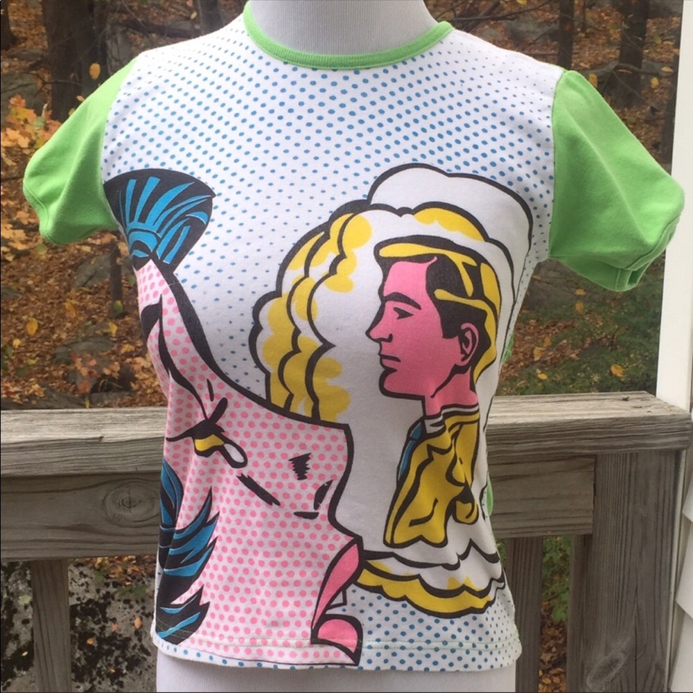 Girl crying over man dream graphic tee lime green - Picture 3 of 4