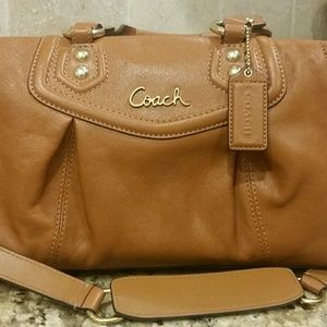 Meet your Posher, Victoria