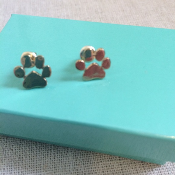 🎉3 for $15 Paw Print Earring - Picture 6 of 8