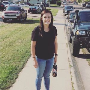 Meet your Posher, Allison