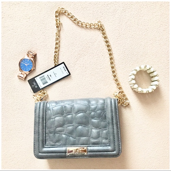 ❌SOLD❌ BCBG PARIS Pewter Carmen Blvd Shoulder Bag - Picture 5 of 8