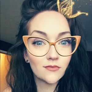 Meet your Posher, Faye