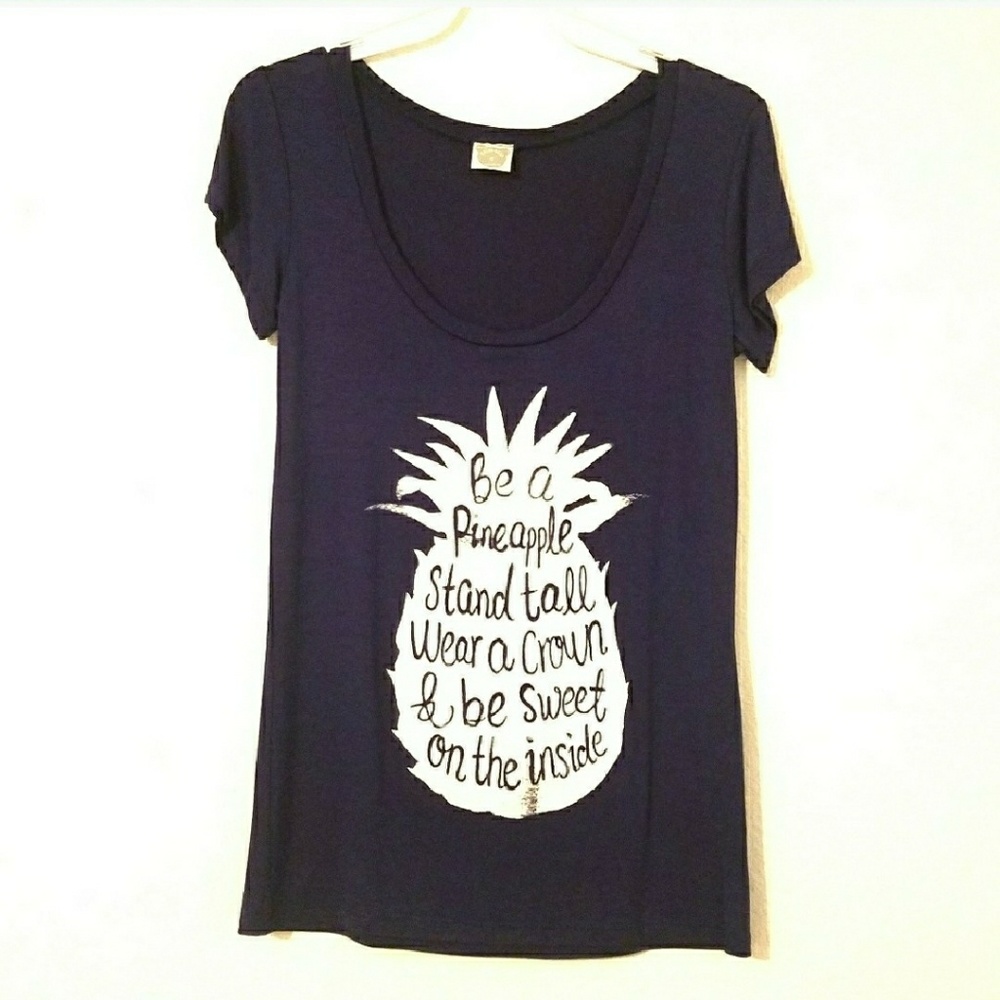 🍍Pineaple flowy top🍍 - Picture 2 of 2