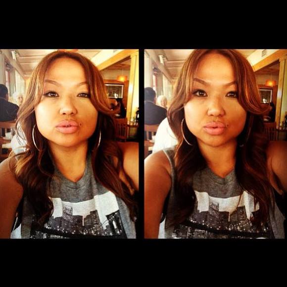 Meet your Posher, April - Picture 1 of 1