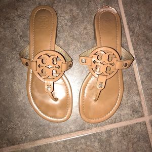 Tory Burch Millers patent sandals size 8 w/ box