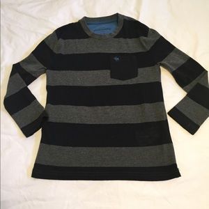 Abercrombie kids long sleeve pocket tee