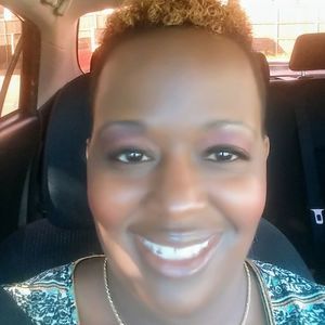 Meet your Posher, Lakeisha