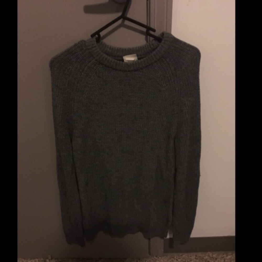 H&M grey sweater