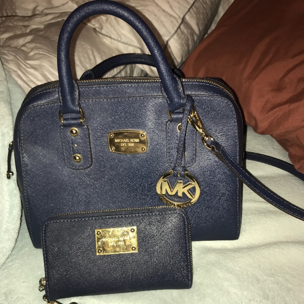 Michael Kors navy set