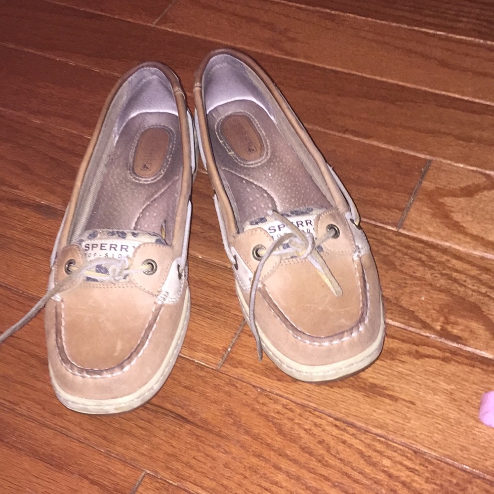Sperry Leopard print top siders (short)