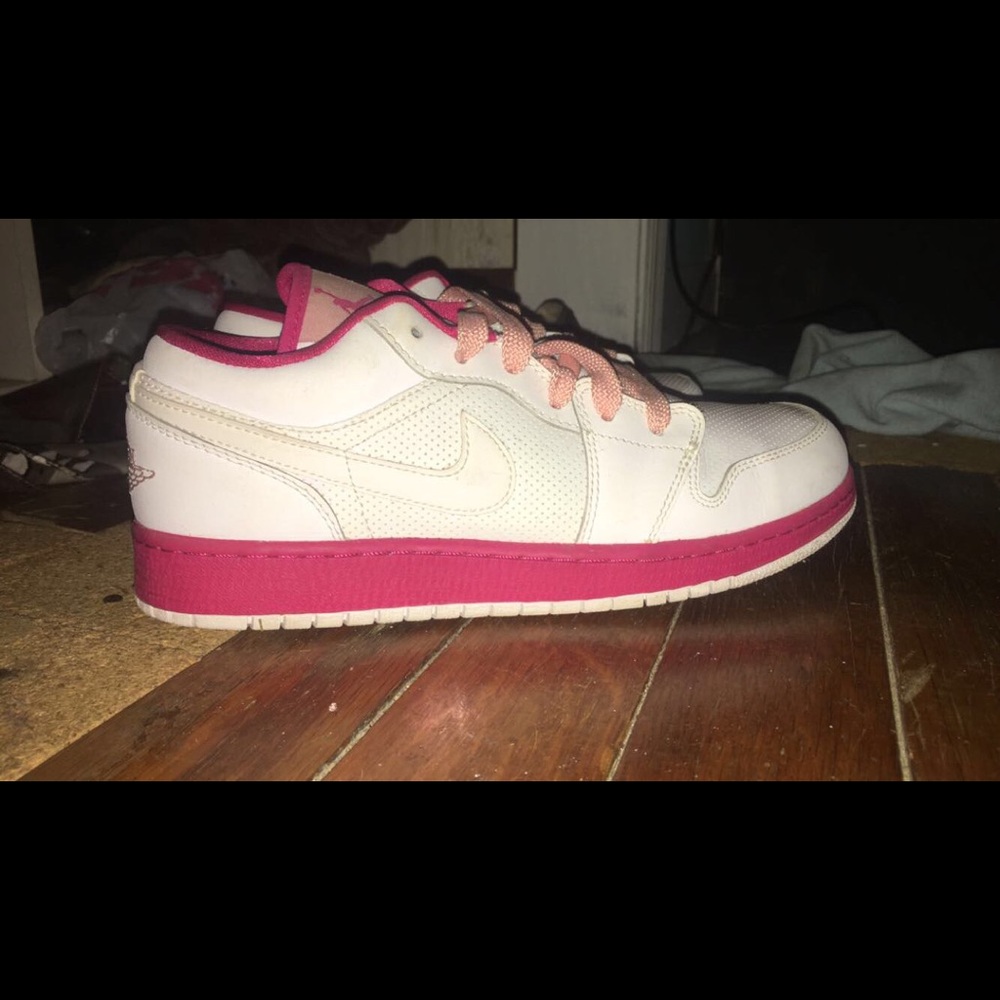 pink air jordan’s