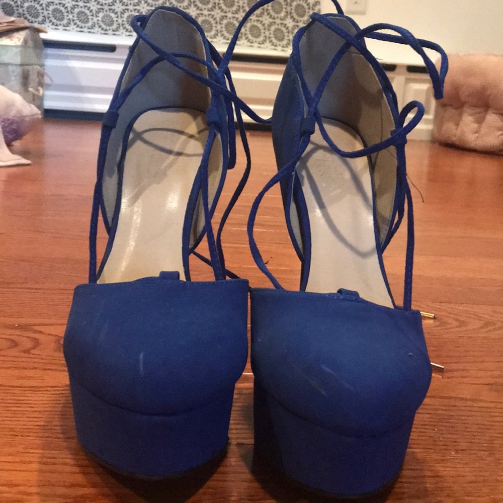 Blue lace up pumps