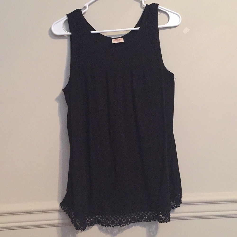 Black Sleeveless Blouse