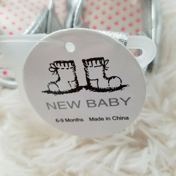 New Baby girls sandals Sz 6-9m silver white - Picture 2 of 3