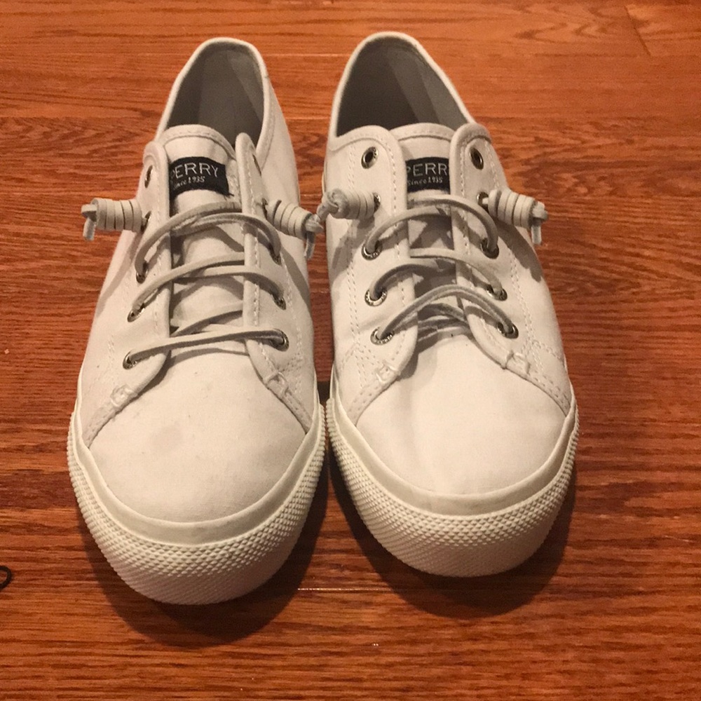 White sperry