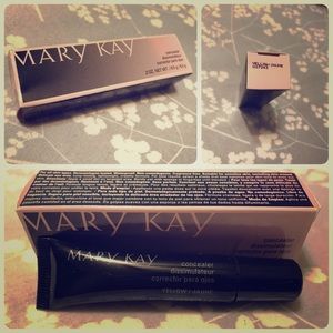 ❤️ Discontinued Yellow Mary Kay Concealer ❤️