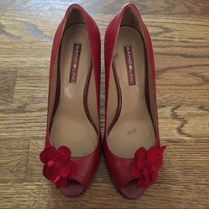 Adorable Peep Toe Wedges with Flower Detail