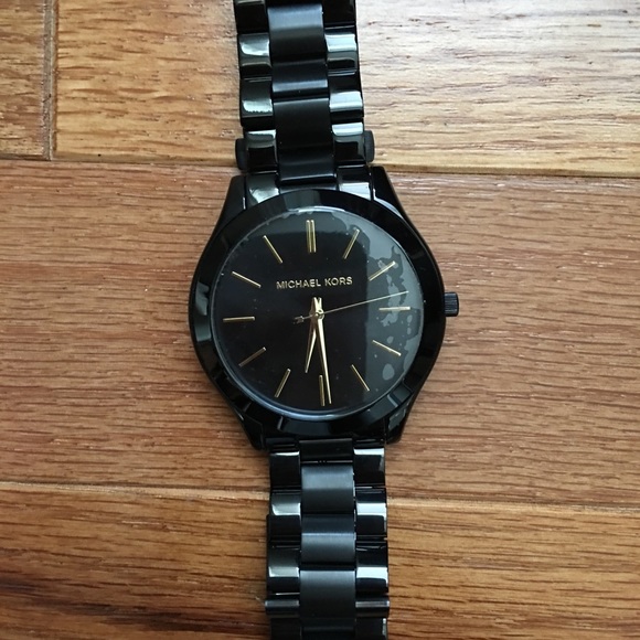NEW Michael Kors Black watch - Picture 3 of 4