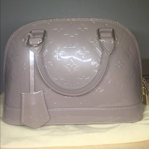 💃🏽SALE💃🏽LV Alma BB Nude