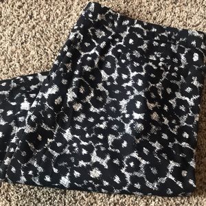 Adorable pants with fun print