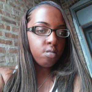 Meet your Posher, Kenisha