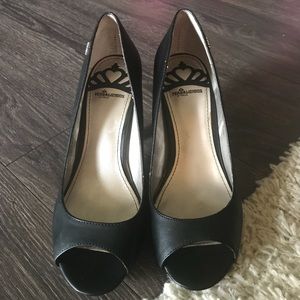Fergalicious by Fergie peep toe heels