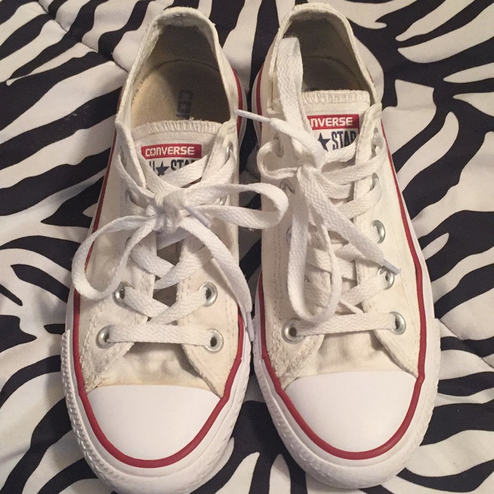 Converse chucky’s