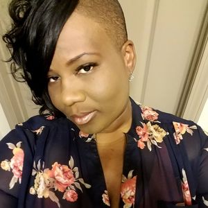 Meet your Posher, Lakeshia