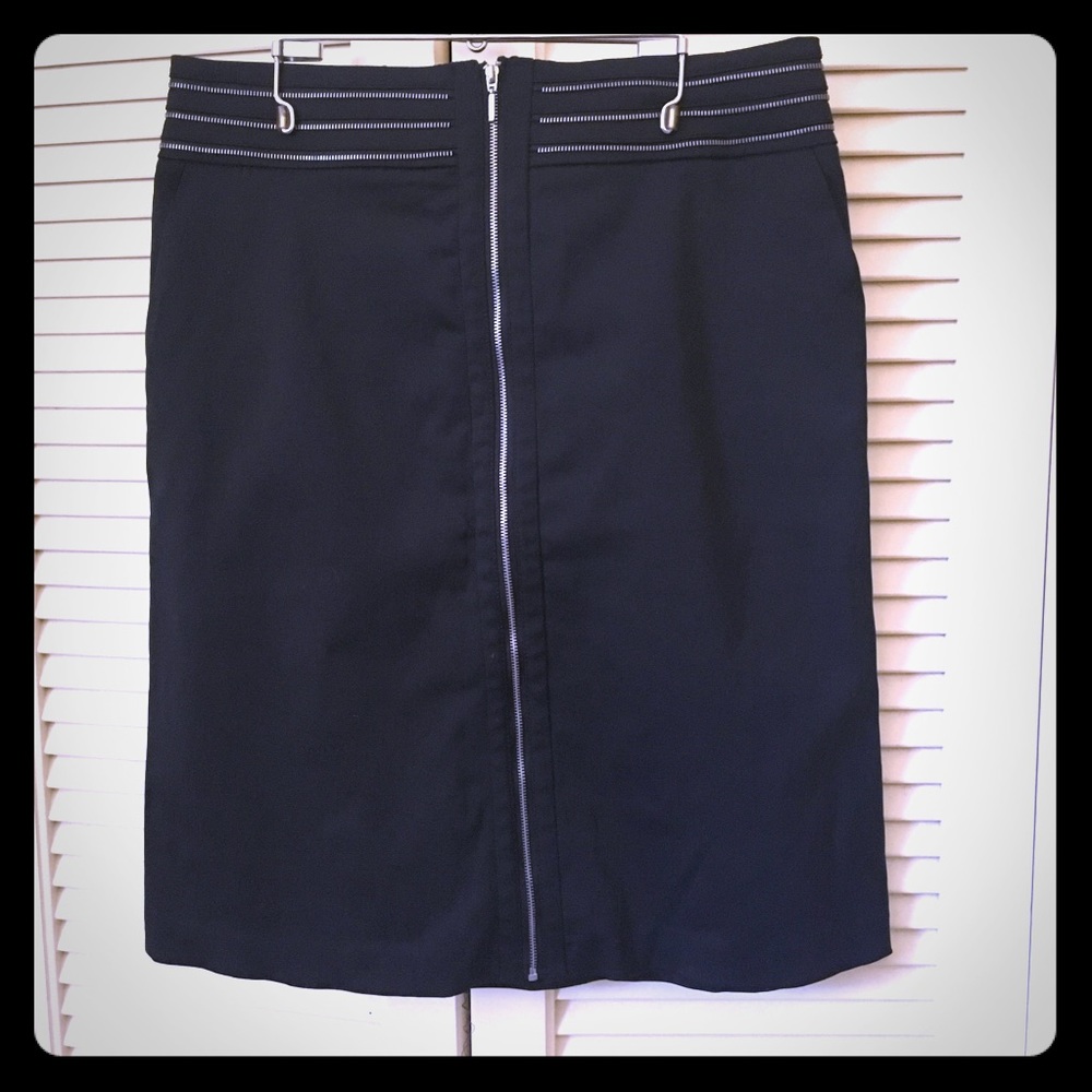 Pencil Skirt with Zipper Detail