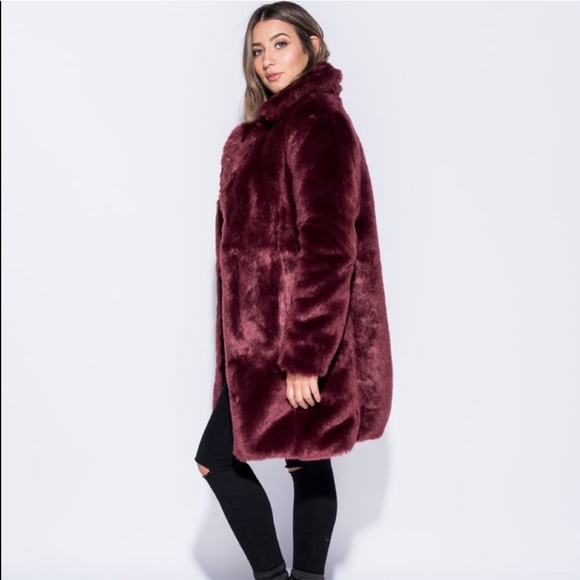 🍷LAST ONE SIZE 6🍷Wine & Dine Me Faux Fur Coat🍷 - Picture 4 of 7