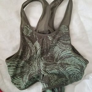 Lululemon crop wrap size 4